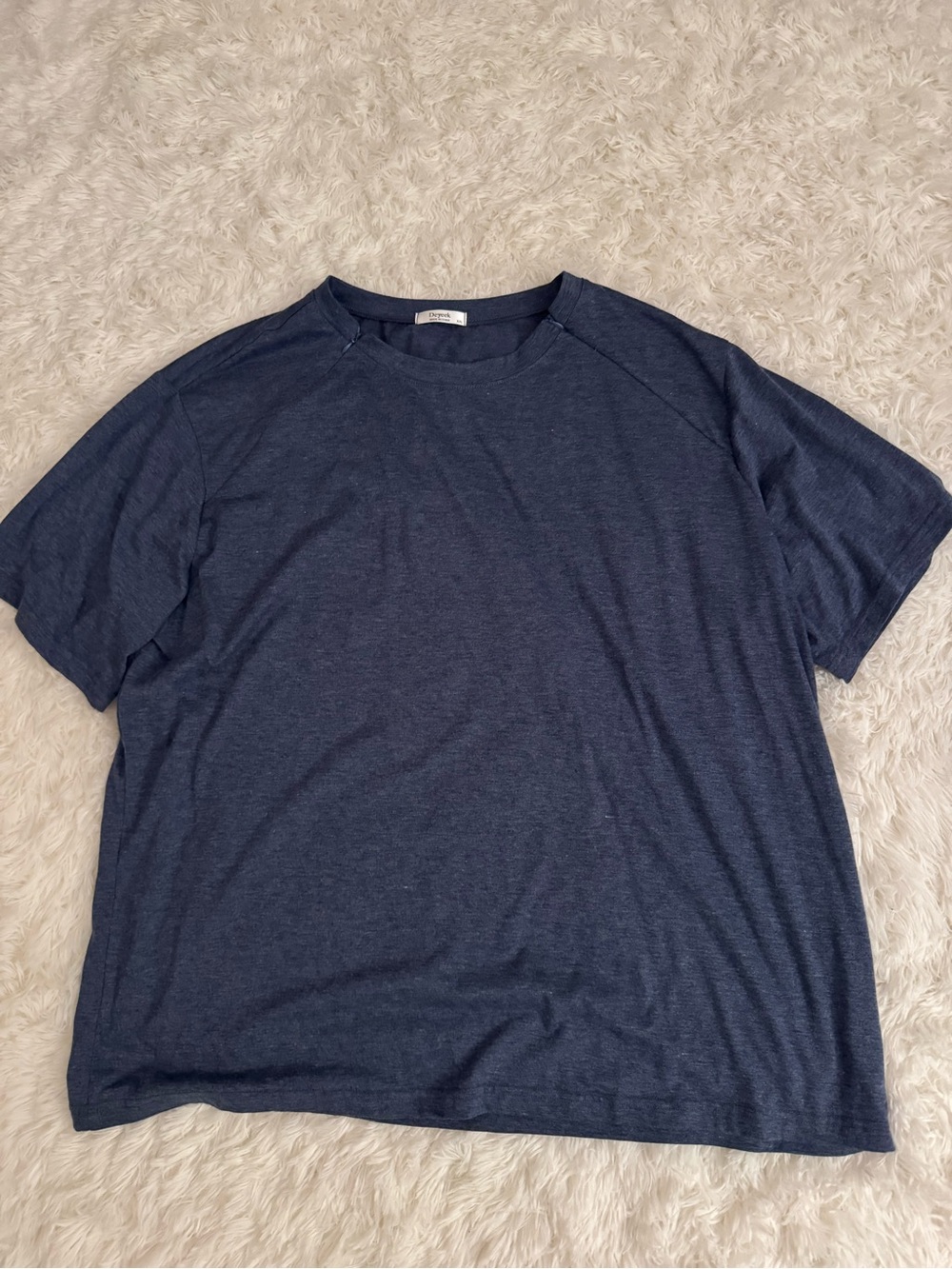 Amazon Men's Short Sleeve Crew Neck T-Shirt in Navy